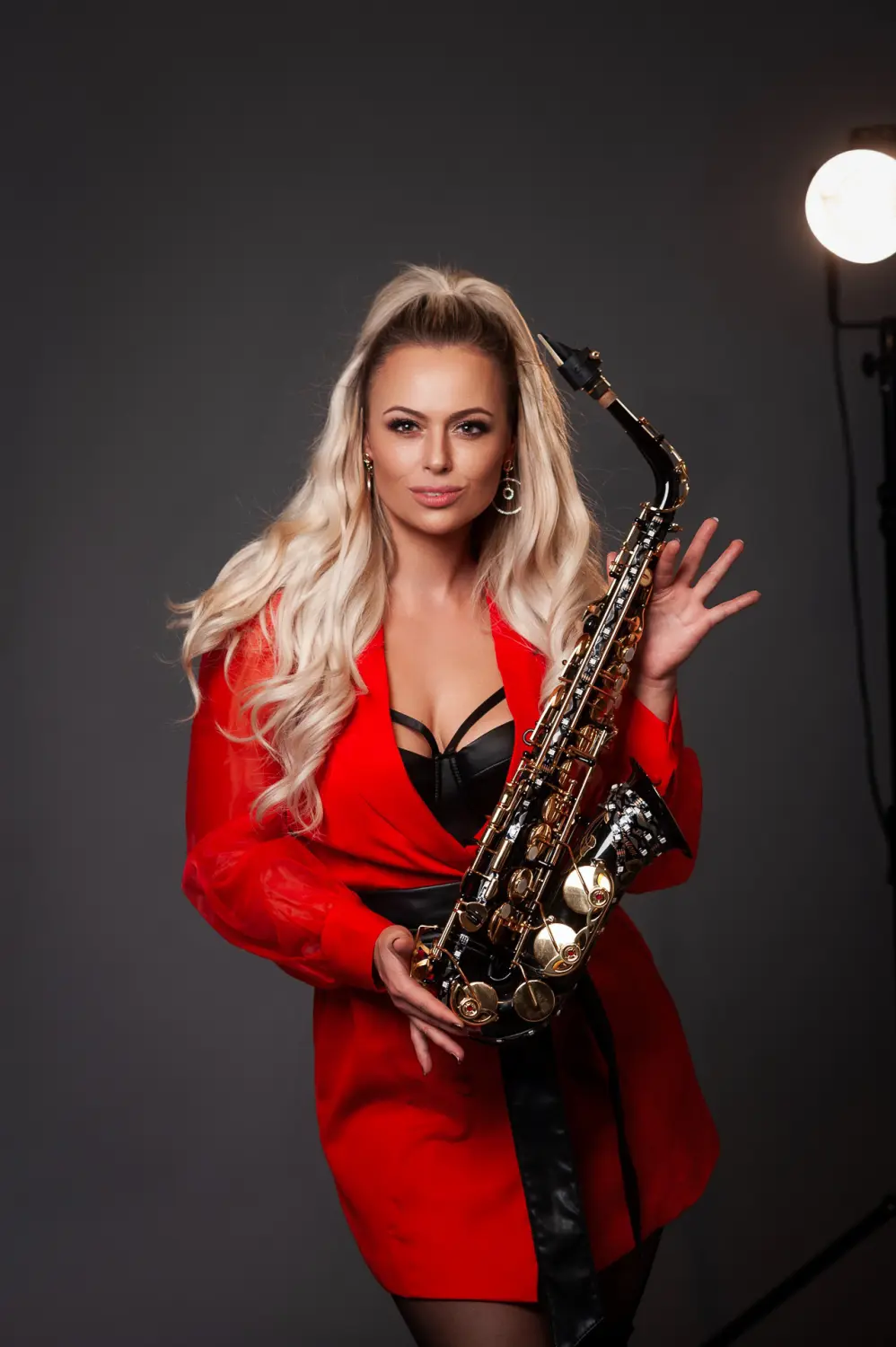 Saxophonistin - Nadine von Ebru ! Like a Lady Band